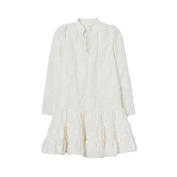 リサイクル素材から作られたワンピースやコート H Mが贈る秋コレクションはタイムレスなデザインもグッド ローリエプレス