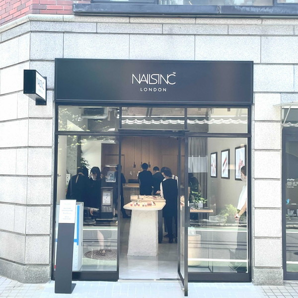 お店に行くたびお気に入りが増えちゃいそう リニューアルしたネイルズインク表参道店はワクワクが止まらない ローリエプレス