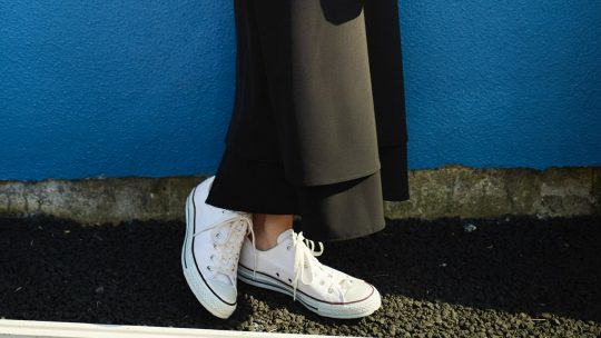 コンバース 白のオールスターを使ったオシャレコーデまとめ ローリエプレス