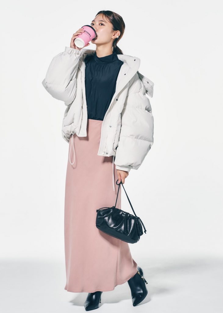 冬デート服 ホワイトダウン ロングスカートの女っぽいコーデ3選 ローリエプレス