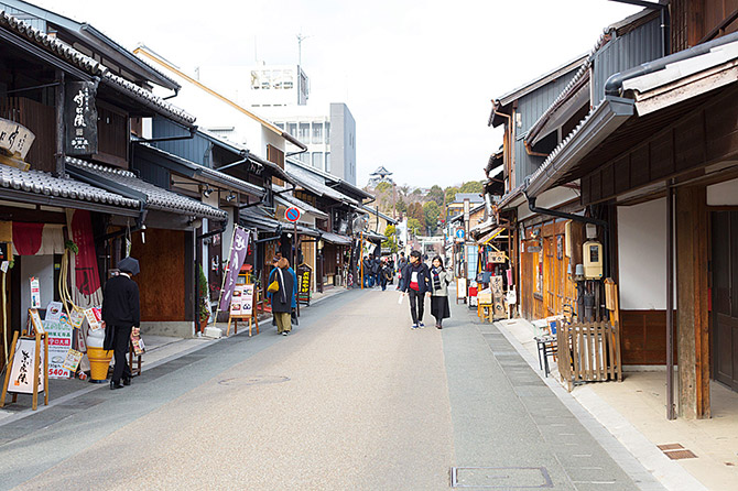 名古屋城 犬山城 城と桜 の最強コンビ6選 城下町グルメ情報も 東海 ローリエプレス