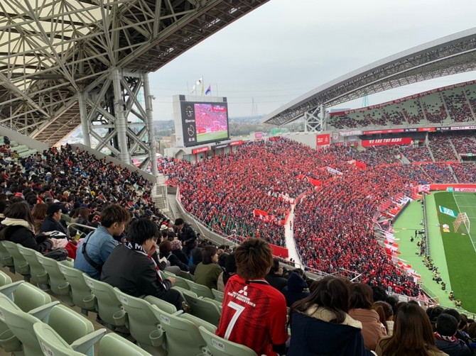 サッカー観戦初心者の人にもおすすめしたい ｊリーグ観戦に行くべき３つの理由 ローリエプレス