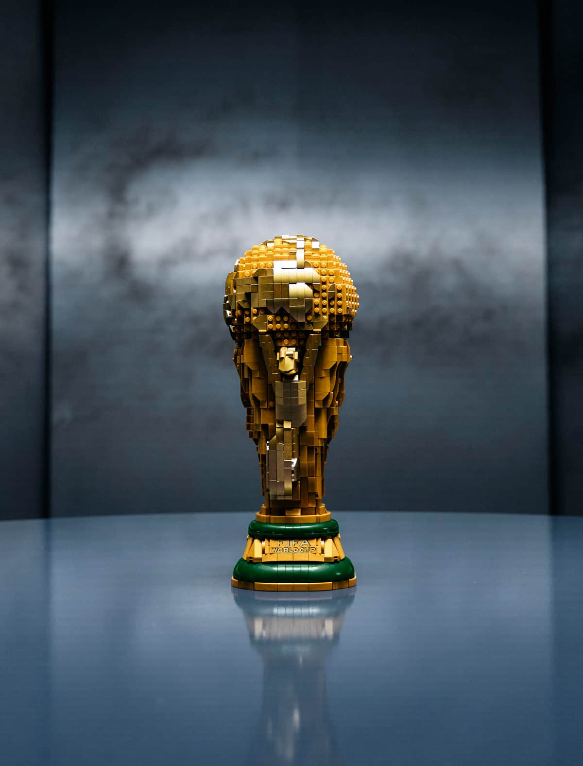 FIFAワールドカップ」公式トロフィーがレゴセットに 全2842個のレゴ