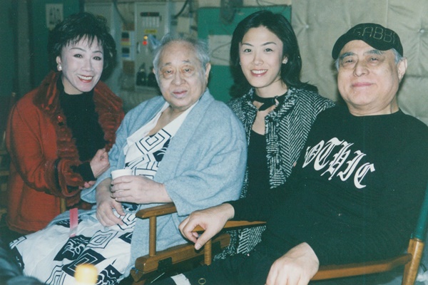 朝丘雪路さんと津川雅彦さんの一人娘 歌手活動の裏に母の遺志 19年3月14日 エキサイトニュース