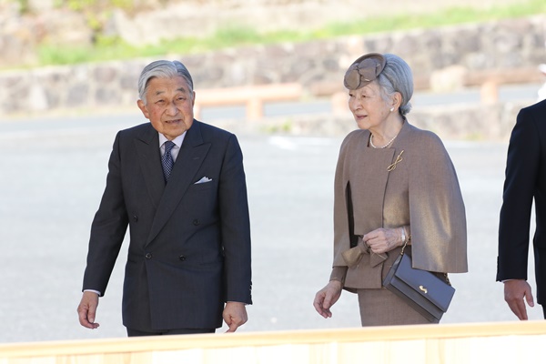 美智子さまが退位後に頼る清子さん すでにお引っ越しの相談も 19年4月25日 エキサイトニュース