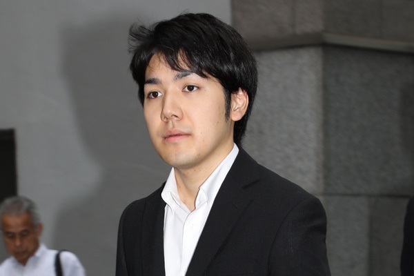 小室佳代さんに激やせ情報 住民がみた 息子と離れ離れの今 2019年7月31日 エキサイトニュース