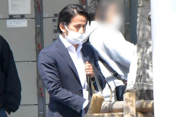 岡田准一 新作現場で共演者指導 V6解散発表後に見えた変化 21年4月30日 エキサイトニュース