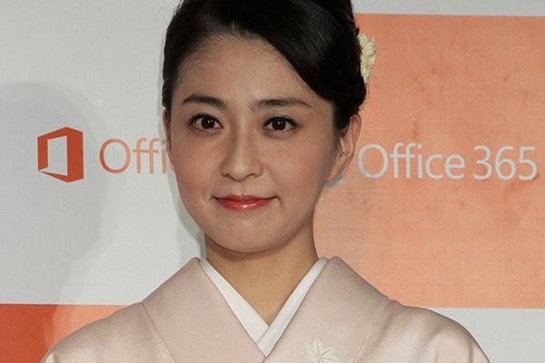 小林麻央 ブログ綴った骨転移 10年後も元気な人いる と医師 16年9月29日 エキサイトニュース