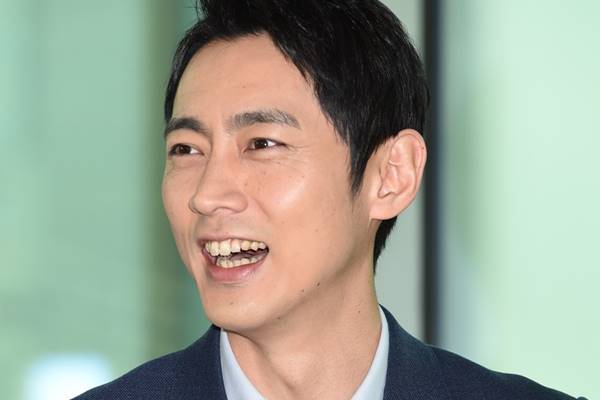 ムロツヨシ 知名度アップの秘訣 小泉孝太郎と小栗旬を利用 17年7月16日 エキサイトニュース