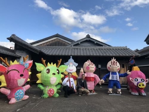 岐阜県美濃市の古い町並みに灯る台湾のランタン 南部 屏東の小学生が制作 19年4月28日 エキサイトニュース