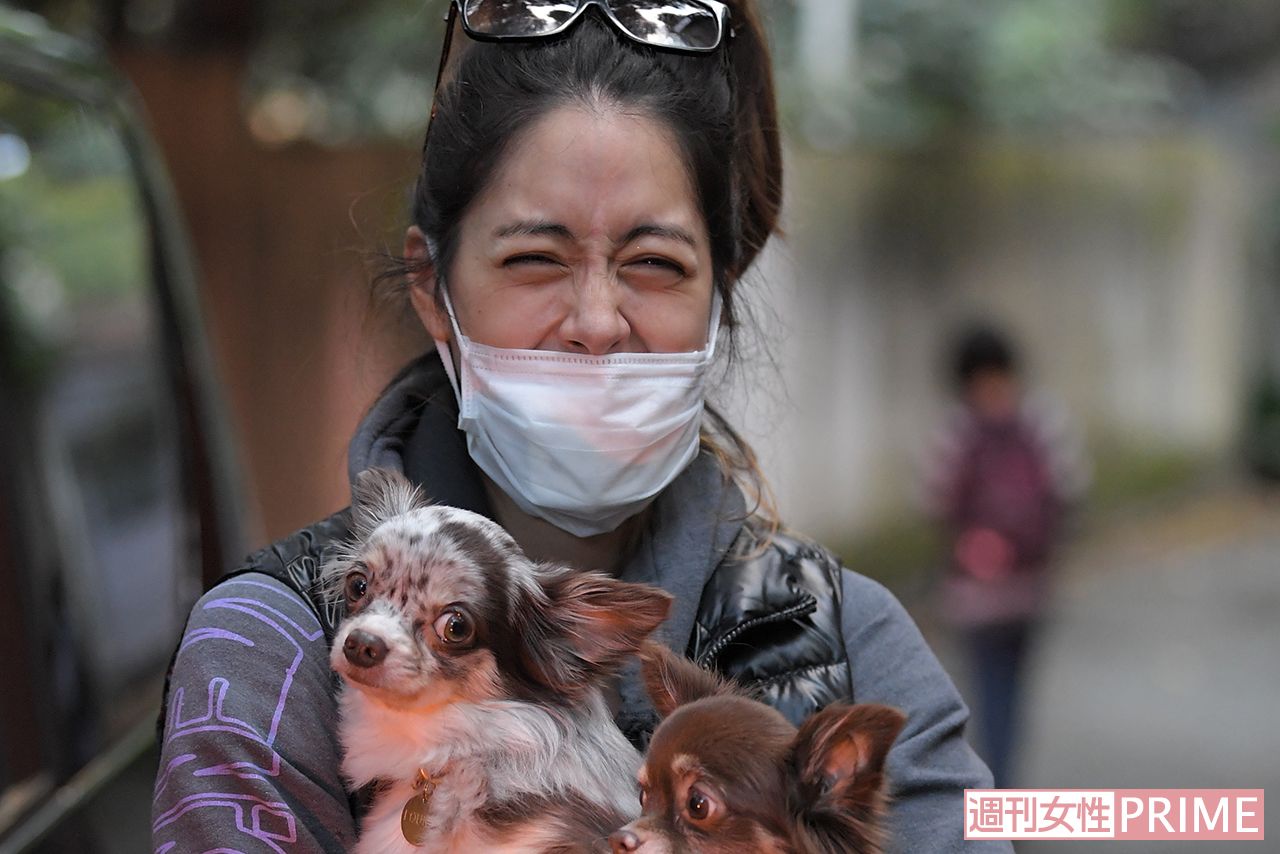 森泉 愛犬の死が出会いのきっかけとなった住職夫との 住まい と 入信 18年4月17日 エキサイトニュース