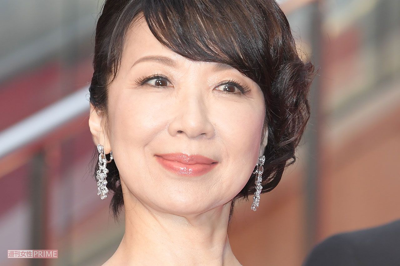 伊藤蘭 41年ぶり歌手再デビューを決めたウラで起こった愛娘 趣里の 変化 19年3月27日 エキサイトニュース