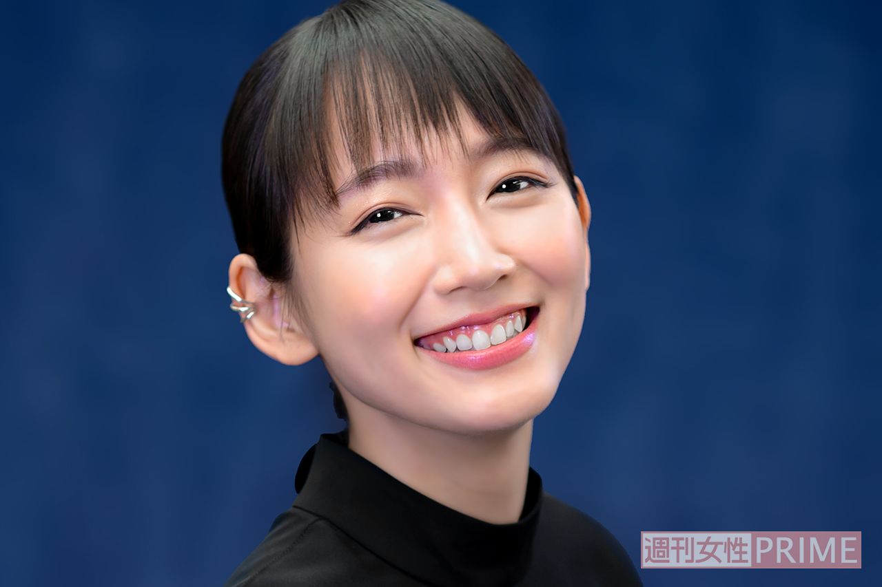 吉岡里帆 見えない目撃者 で盲目の元警察官役 インスタのコメントには日々感謝 エキサイトニュース