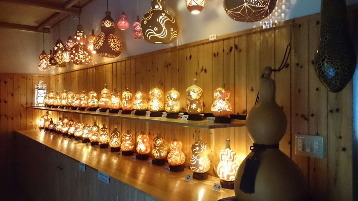 名産品がアートに変身 夫婦で作る ひょうたんランプ の光が優しくてステキ 22年4月23日 エキサイトニュース