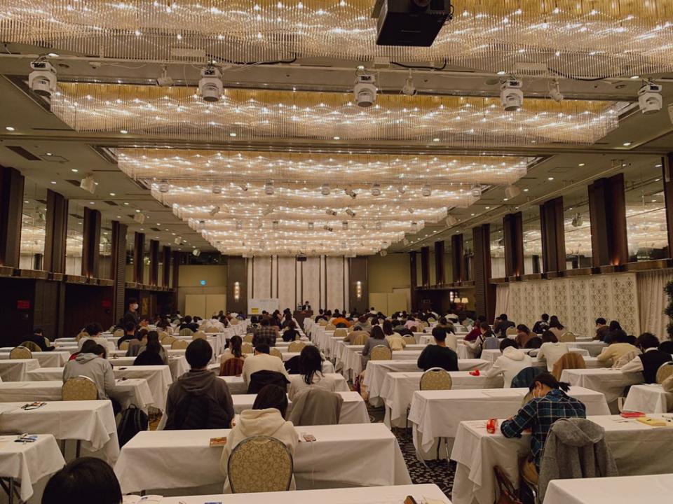 試験って雰囲気じゃない 豪華すぎるtoeic会場が話題に もはや結婚式 コース料理出てきそう 2020年12月13日 エキサイトニュース