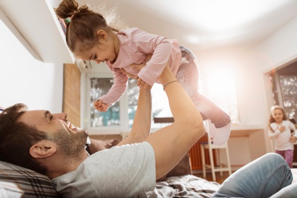 親は子どもに平等ではない 末っ子を一番かわいがる 祖父母は長子をかわいがる傾向があることが明らかに 米研究 18年3月21日 エキサイトニュース