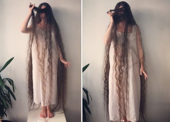 イギリスのラプンツェル女性は約年間髪を洗わずに 美しいロングヘアを維持 19年2月21日 エキサイトニュース