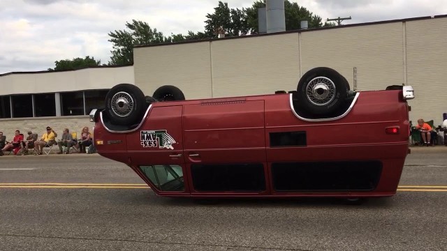 あれ ひっくり返った いいえこれで合ってます 上下逆で走行できる車がカスタマイズされる 21年1月5日 エキサイトニュース あれ ひっくり返った いいえこれで合ってます 上下逆で走行できる車がカスタマイズされる 21年1月5日 エキサイトニュース