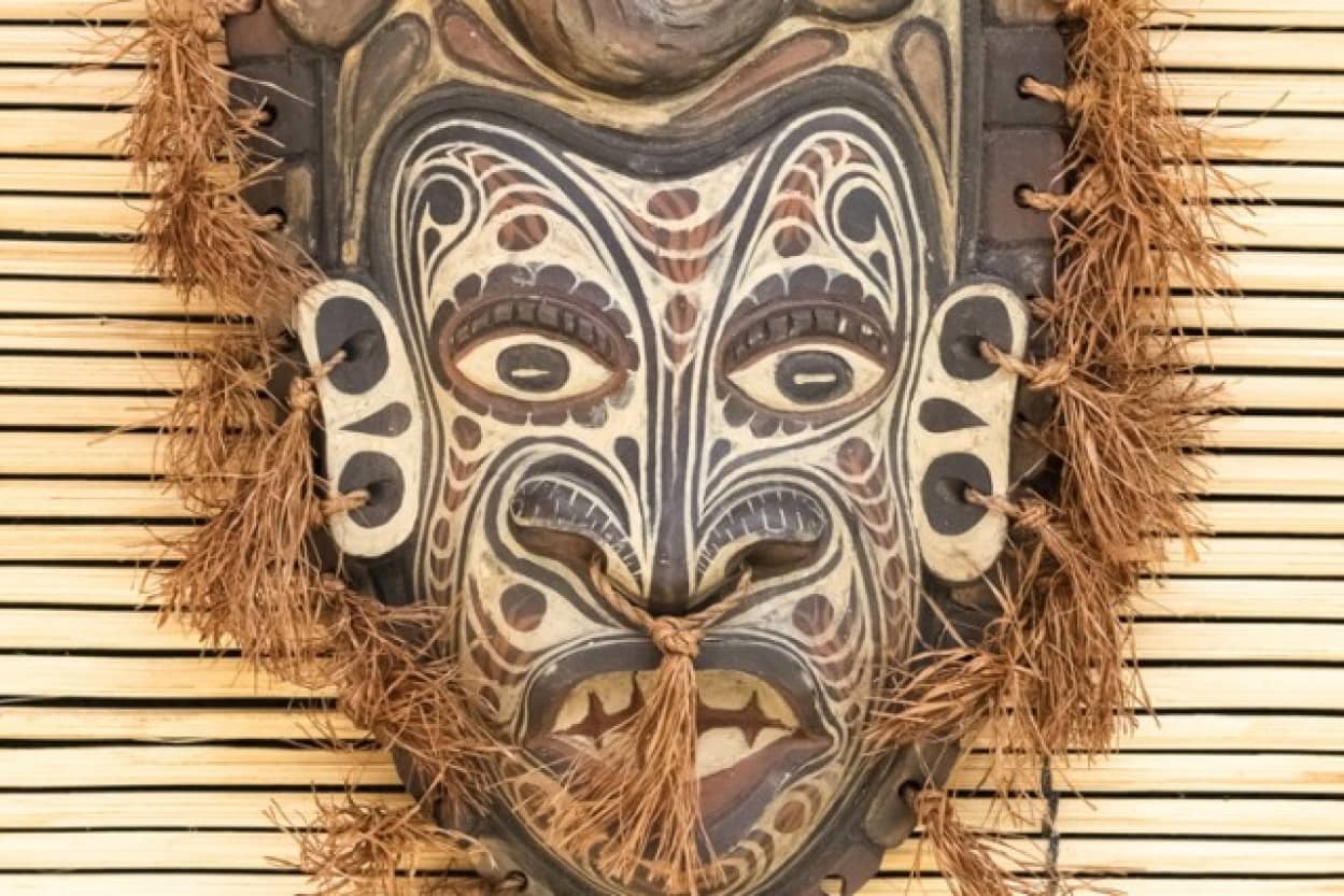 パプアニューギニア キリスト像 レア 呪物