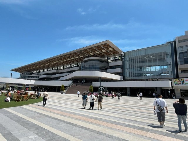 京都競馬場グルメ】京都限定販売！騎手・武豊監修の激推しスパイス