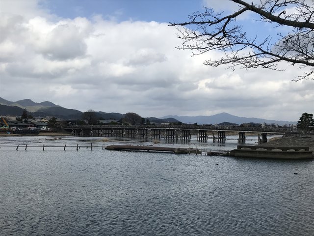 京都嵐山 渡月橋スグ お酒の神様で知られる松尾大社摂社 櫟谷宗像神社 21年2月27日 エキサイトニュース