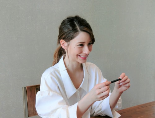 涙に濡れても美しく ダレノガレ明美が語る美へのこだわり ローリエプレス