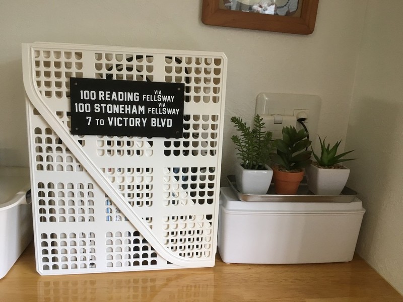 ルーターをおしゃれに収納しよう ボックスを使用した収納方法からdiyアイデアまでご紹介 ローリエプレス