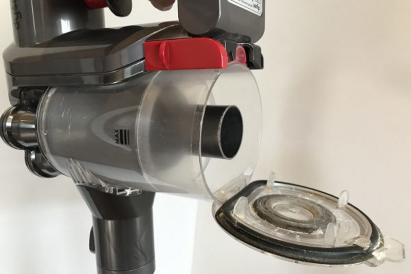 ダイソン掃除機のお手入れは3点おさえればok 目指せ吸引力キープ ローリエプレス