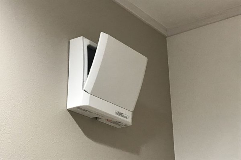 換気扇のホコリがヤバい 掃除しないとどうなる 場所別の掃除方法は ローリエプレス