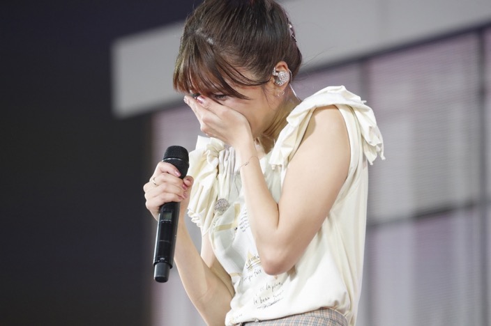 感極まり涙する場面も a 宇野実彩子 初のアリーナ公演を含む2ndソロツアーを完走 19年10月24日 エキサイトニュース