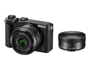 Amazon ニコンのミラーレス一眼デジタルカメラ Nikon1 J5 ダブルレンズキット を32 121円で激安販売中 特選タイムセール 19年7月16日 エキサイトニュース