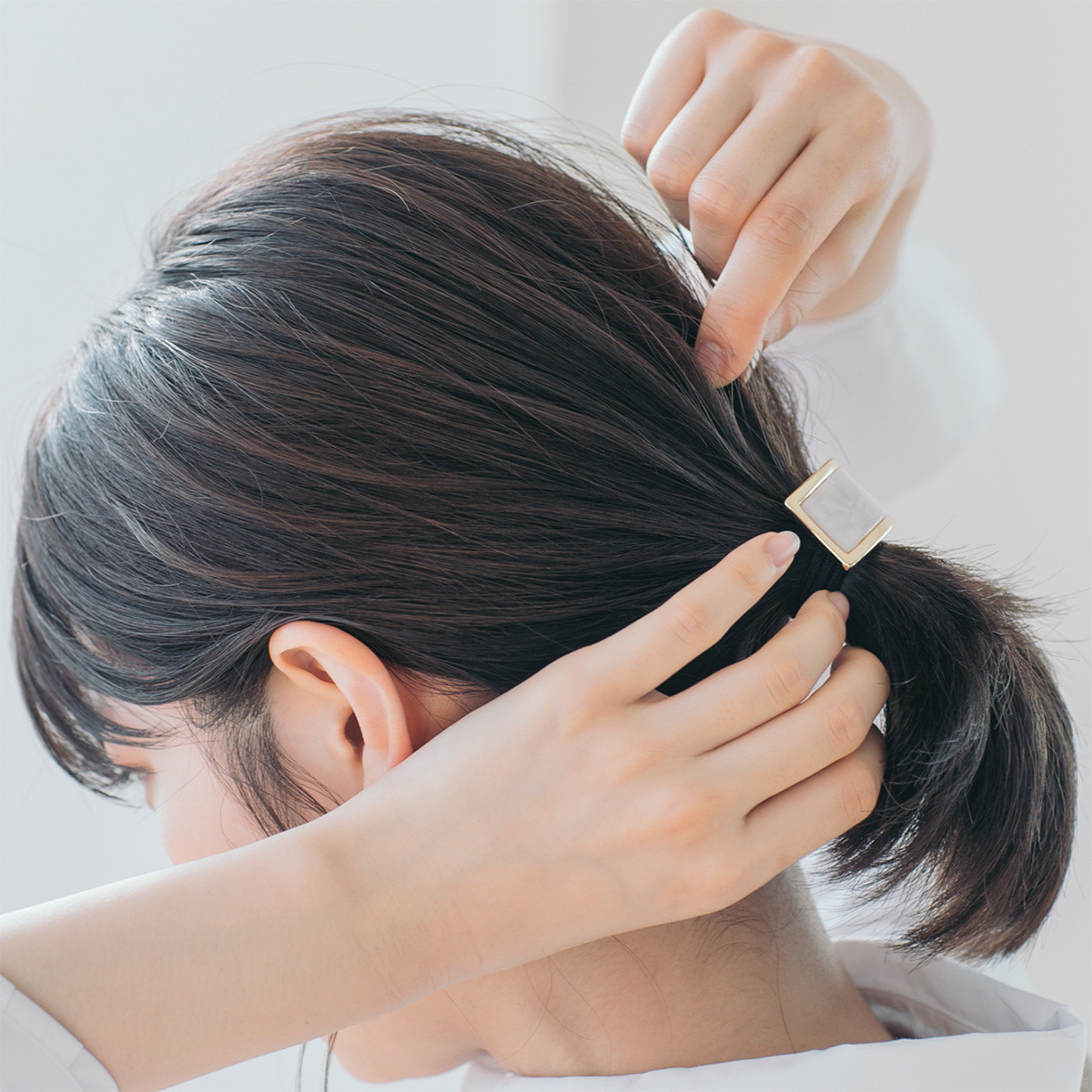 春の簡単ヘアアレンジ セミロングやボブにおすすめ 休日からオフィスカジュアルまで対応のトレンドヘアまとめ ローリエプレス