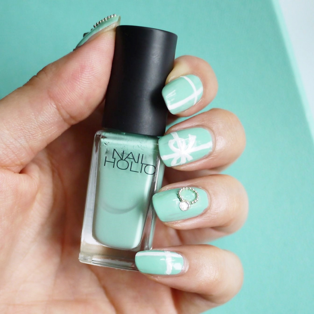 ネイルホリックの爽やかミントグリーンで 大人可愛い夏ネイル ローリエプレス