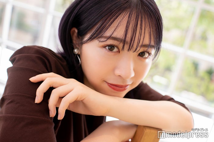 乃木坂46渡辺みり愛 齋藤飛鳥の影響で5kg減 自信を持てるようになった 人生の転機となった理由 1st写真集 消極的な華やかさ インタビュー後編 21年8月27日 エキサイトニュース