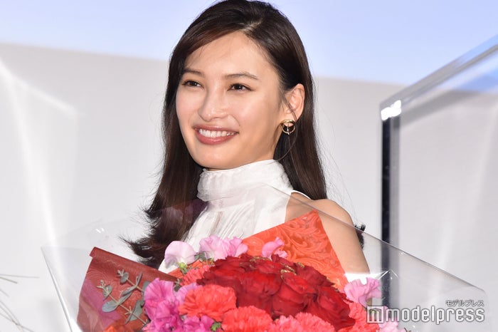 ワンオクToruと結婚の大政絢、モデル・女優として活躍 u201cカッコよさu201dも 