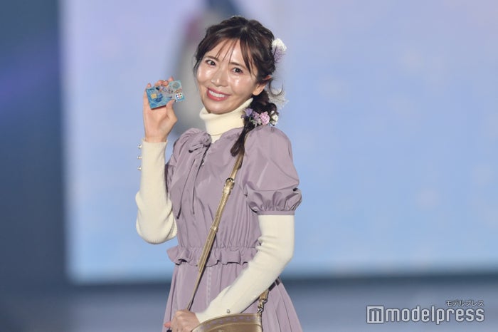 ディズニー大好きyoutuber あいにゃん ラプンツェル風コーデで笑顔弾ける 関西コレクション22a W 22年8月4日 エキサイトニュース ディズニー大好きyoutuber あいにゃん ラプンツェル風コーデで笑顔弾ける 関西コレクション22a W 22年8月4日 エキサイトニュース