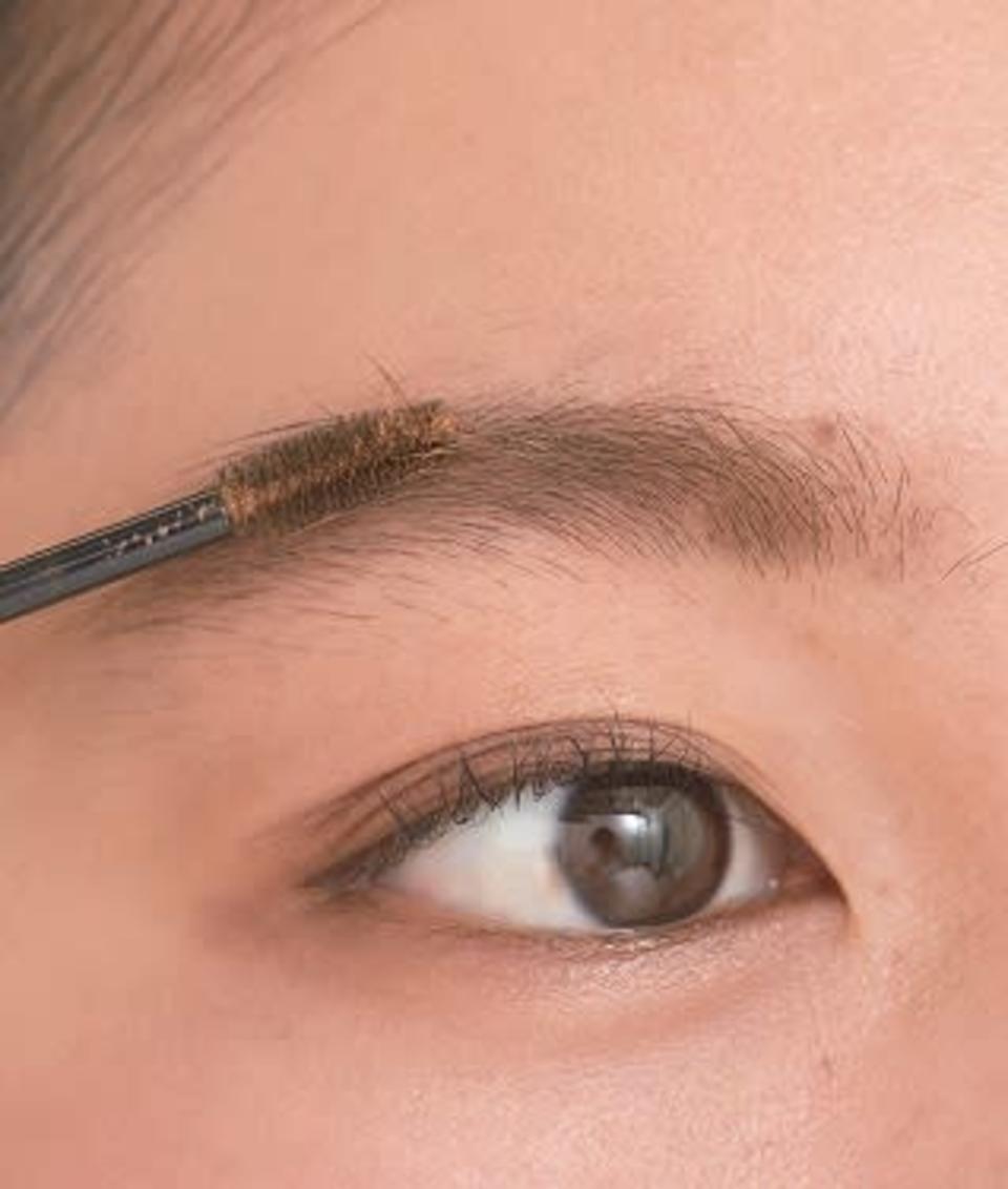 ボサ眉はもう卒業 トレンド美眉の整え方 描き方 ローリエプレス