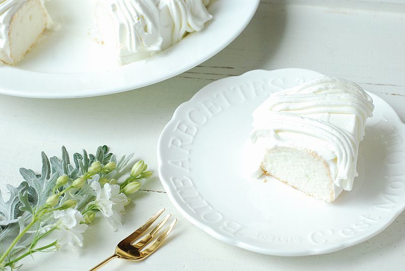 あまった卵白で作れる まるで天使のおやつ エンゼルフードケーキ ローリエプレス