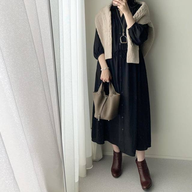 秋の主役は 黒ワンピ で決まり 即マネしたい 大人可愛い最旬ワンピースコーデ8style ローリエプレス