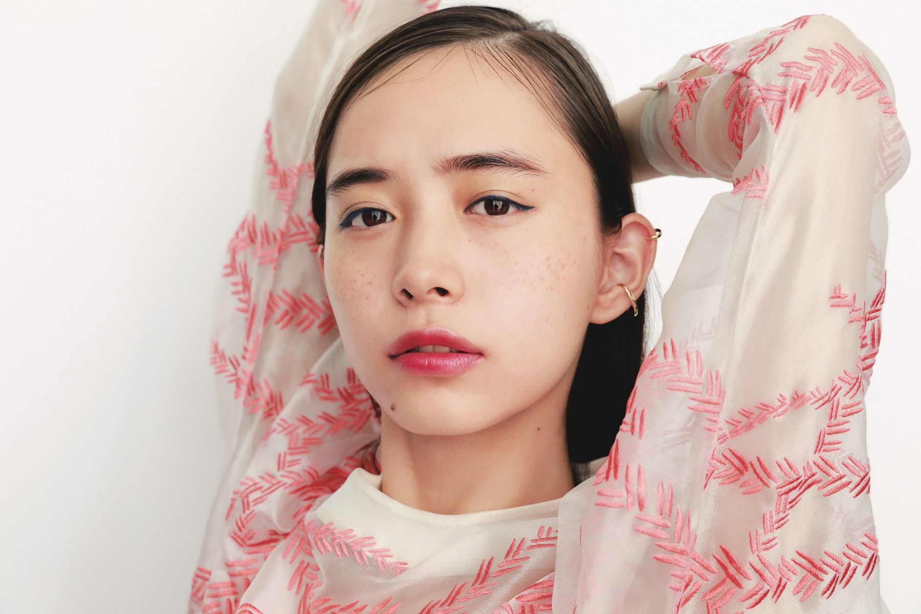 モアモデル井桁弘恵の まったりインプット なおうち時間 Stay Homeなあなたへ ローリエプレス