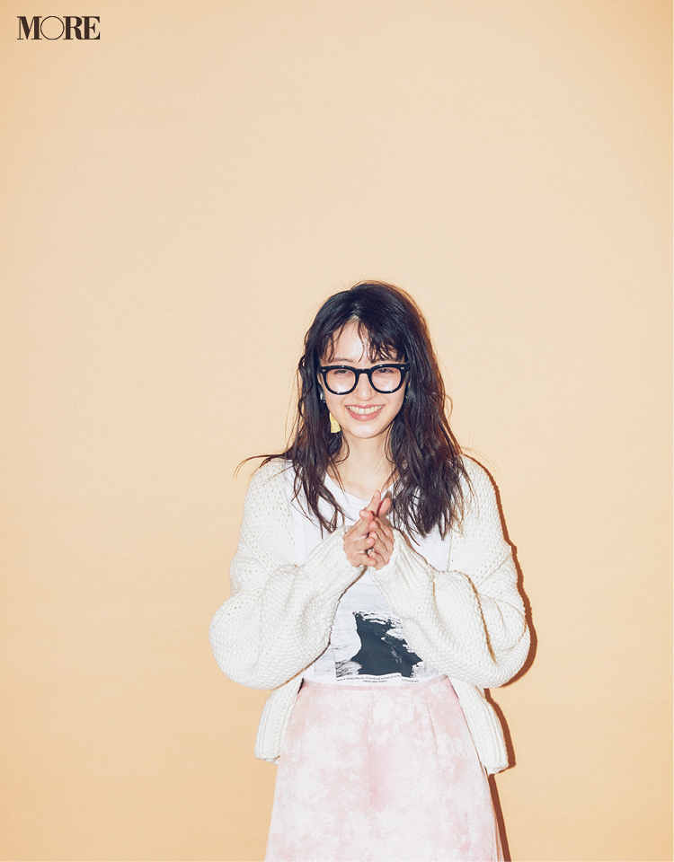 メガネで 小顔 も おしゃれ も叶う 選び方のコツをスタイリスト高野麻子さんに聞いてみた ローリエプレス