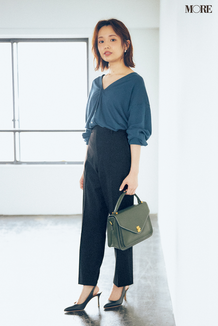 ユニクロで発見 骨格診断で ストレートタイプ の人に似合う黒パンツがとてもきれい ローリエプレス