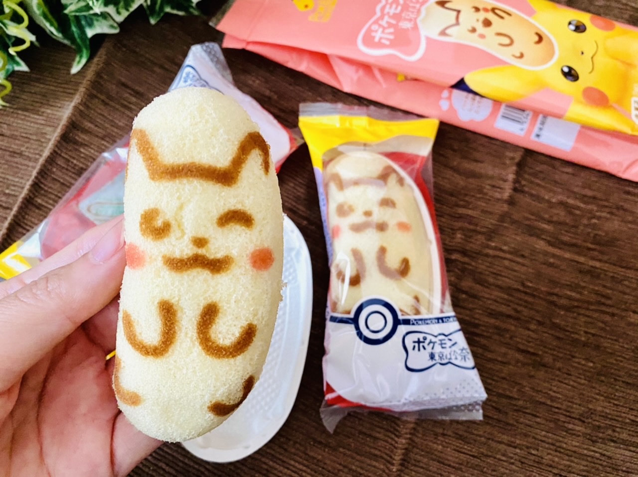 セブンイレブン 大反響 超かわいい ピカチュウが 東京バナナ になっちゃった ローリエプレス