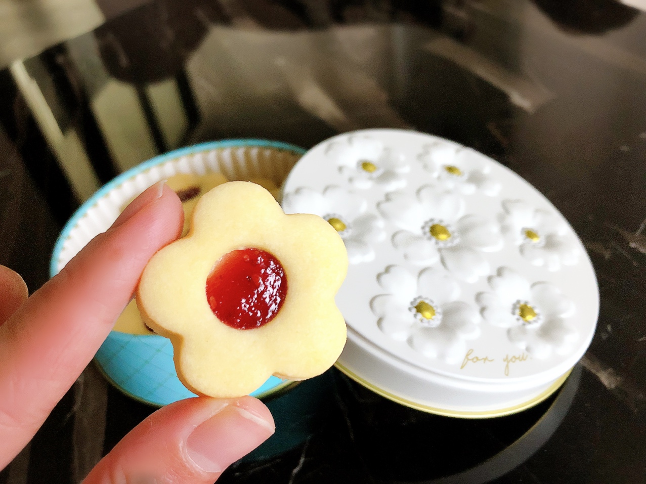 日本半額 Cafe De Zaza お花のジャムクッキー 2缶 今季イチオリーズ Siddhayatra Kemdikbud Go Id