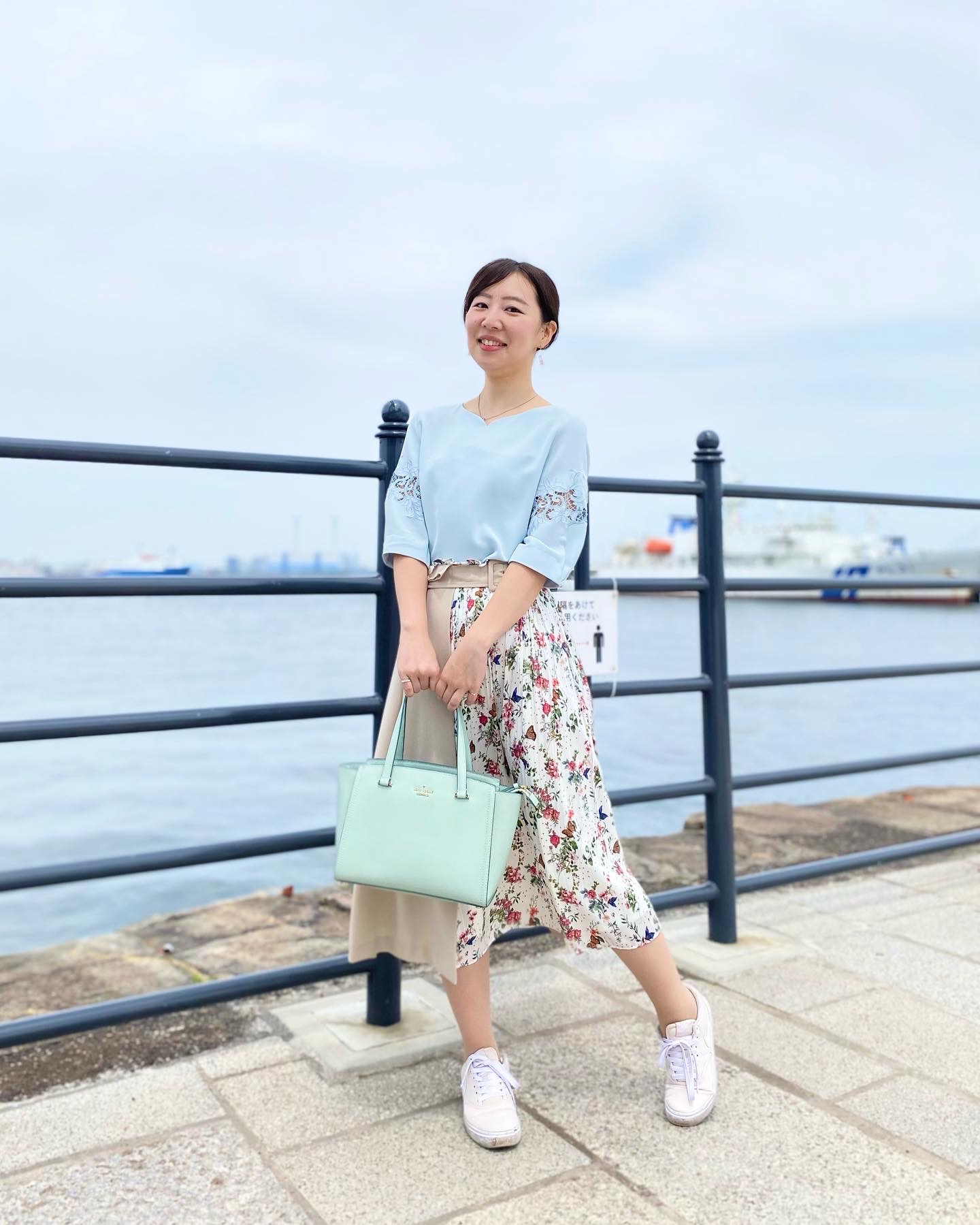 女子アナがよく着用しているtonalでお散歩コーデ ローリエプレス