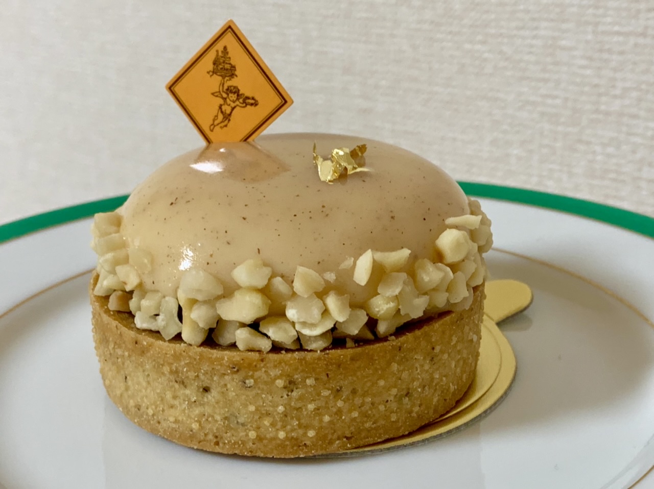 絶対に食べたい 銀座三越でしか買えない 絶品ケーキ ローリエプレス 絶対に食べたい 銀座三越でしか買えない 絶品ケーキ ローリエプレス