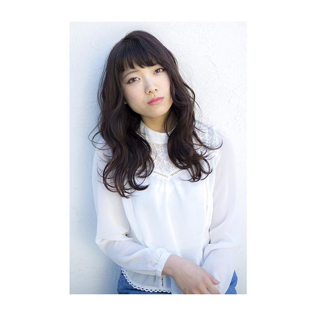 髪色とメイクを合わせて垢抜けfaceに 黒髪 明るめ髪さんに似合うリップカラーをご紹介 ローリエプレス 髪色とメイクを合わせて垢抜けfaceに 黒髪 明るめ髪さんに似合うリップカラーをご紹介 ローリエプレス