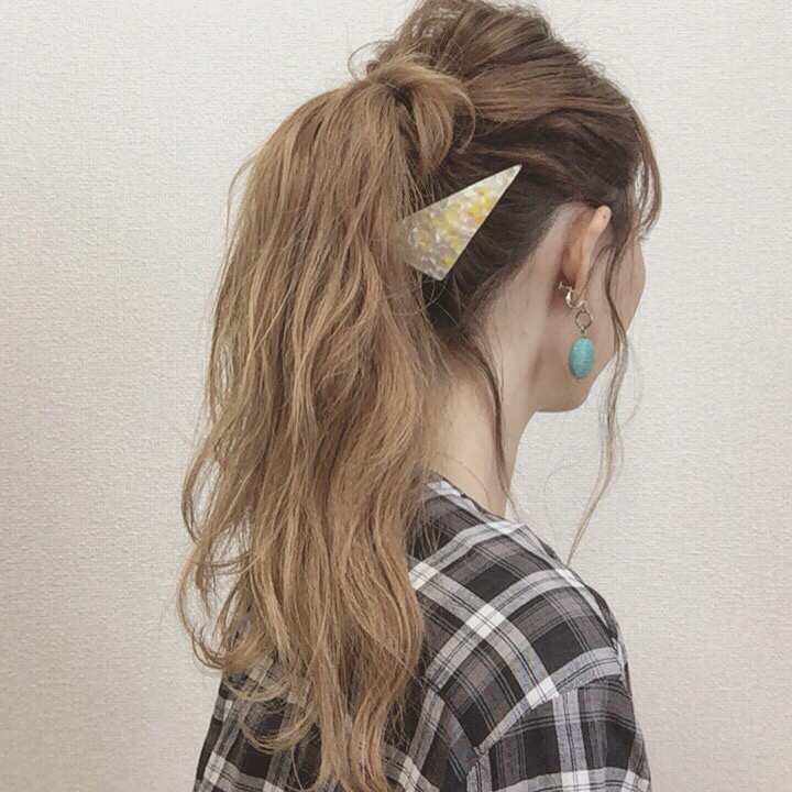 子育てママでも大丈夫 崩れない 簡単でおしゃれなヘアアレンジ6選 ローリエプレス