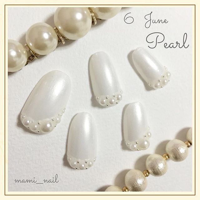 1月のガーネットも 天然石モチーフのネイルデザイン8つ ローリエプレス