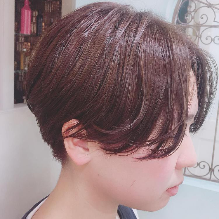 黒髪より垢抜け 透明感と好感度を手に入れる暗髪ヘアカタログ ローリエプレス